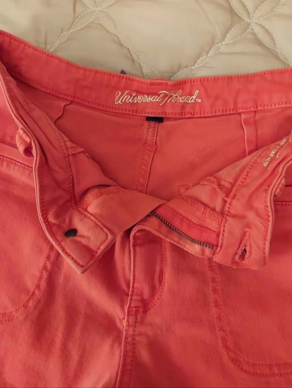 Universal Thread High-Waist Coral Shorts - Picture 5 of 5